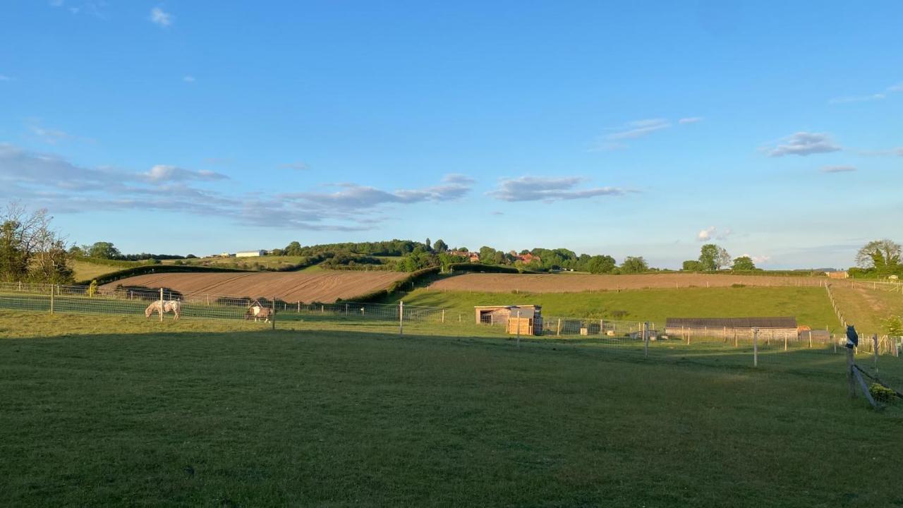 King Richard'S Luxury Lodge - Sleeps Up To 8 ,Dog Friendly ,Near Sherwood Forest At Fairview Farm In Nottingham Set In 88 Acres And Great For Groups,Family Gatherings,Corporate Events ภายนอก รูปภาพ