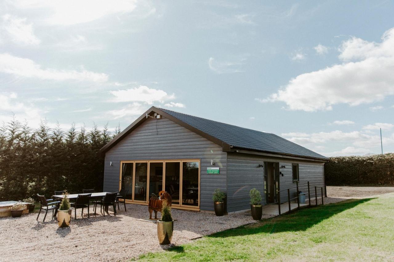 King Richard'S Luxury Lodge - Sleeps Up To 8 ,Dog Friendly ,Near Sherwood Forest At Fairview Farm In Nottingham Set In 88 Acres And Great For Groups,Family Gatherings,Corporate Events ภายนอก รูปภาพ