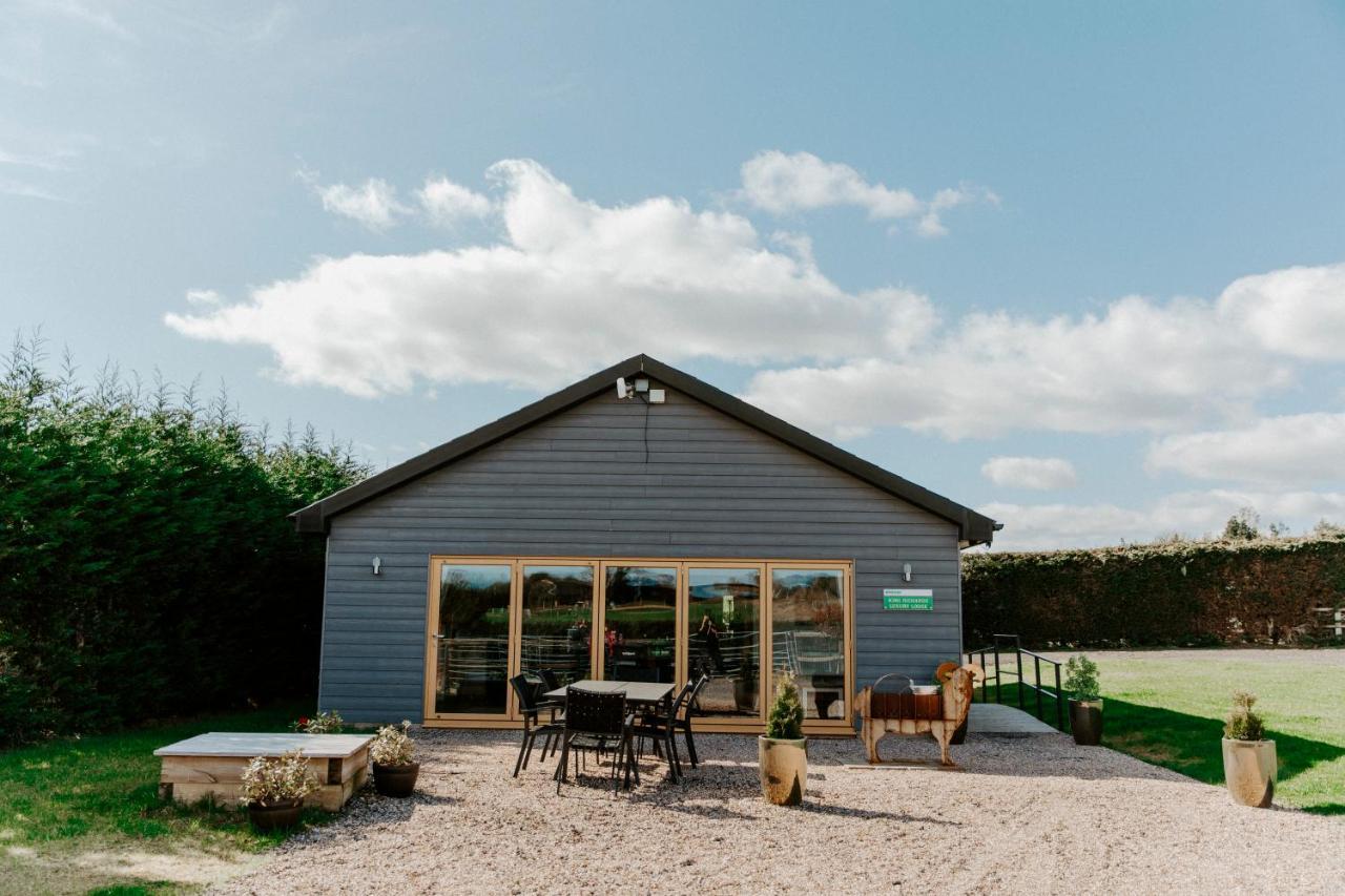 King Richard'S Luxury Lodge - Sleeps Up To 8 ,Dog Friendly ,Near Sherwood Forest At Fairview Farm In Nottingham Set In 88 Acres And Great For Groups,Family Gatherings,Corporate Events ภายนอก รูปภาพ