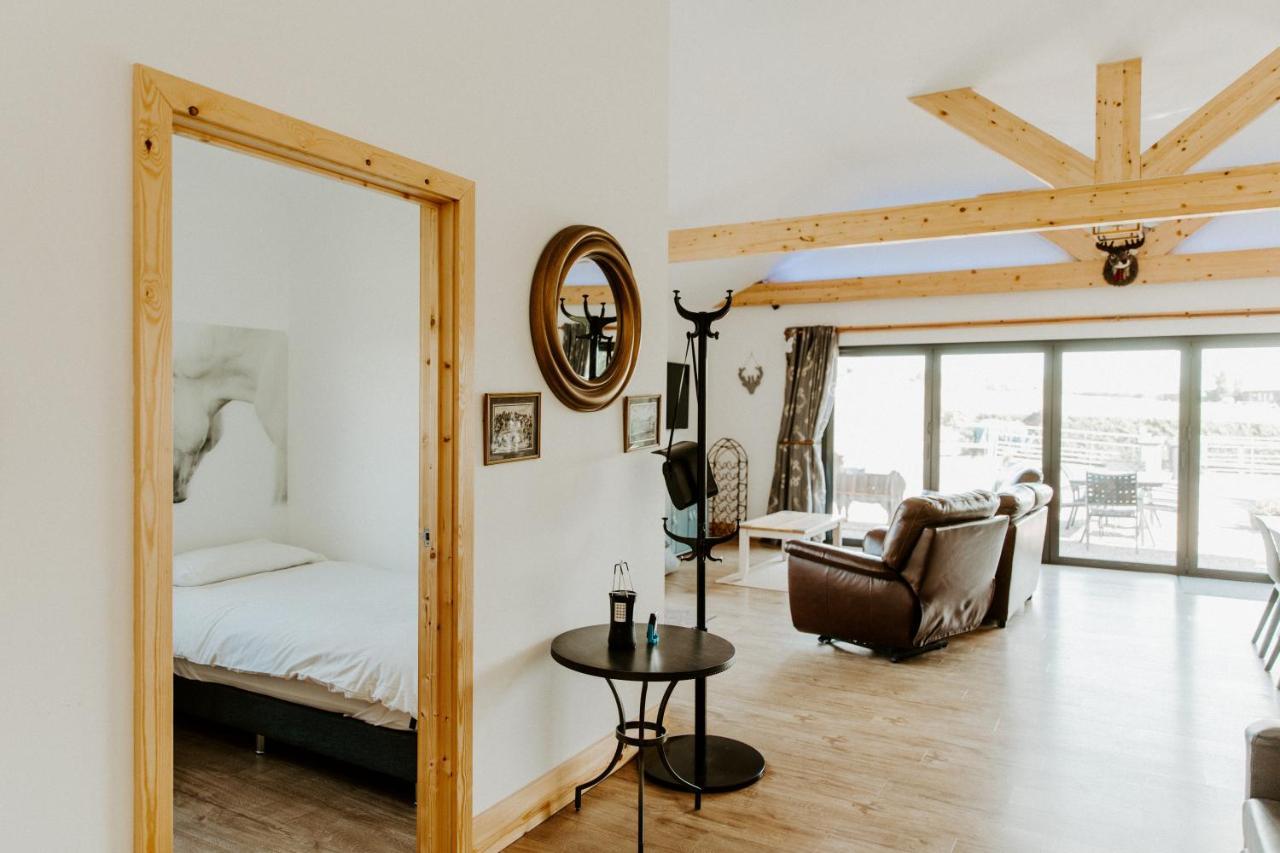 King Richard'S Luxury Lodge - Sleeps Up To 8 ,Dog Friendly ,Near Sherwood Forest At Fairview Farm In Nottingham Set In 88 Acres And Great For Groups,Family Gatherings,Corporate Events ภายนอก รูปภาพ