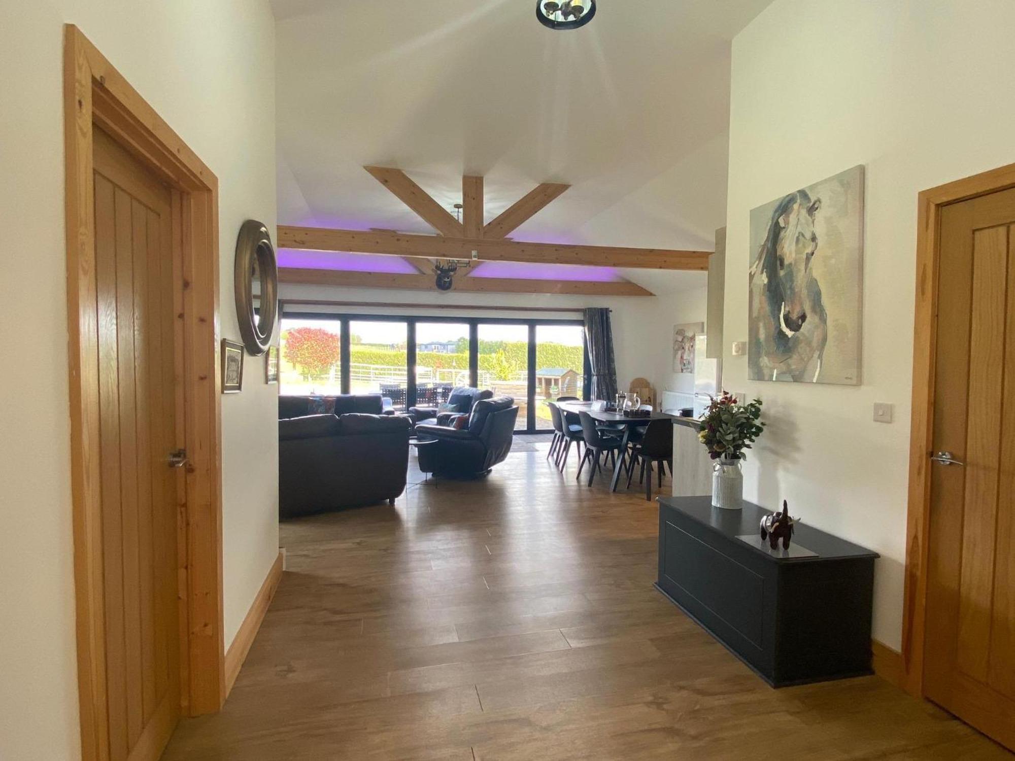 King Richard'S Luxury Lodge - Sleeps Up To 8 ,Dog Friendly ,Near Sherwood Forest At Fairview Farm In Nottingham Set In 88 Acres And Great For Groups,Family Gatherings,Corporate Events ภายนอก รูปภาพ