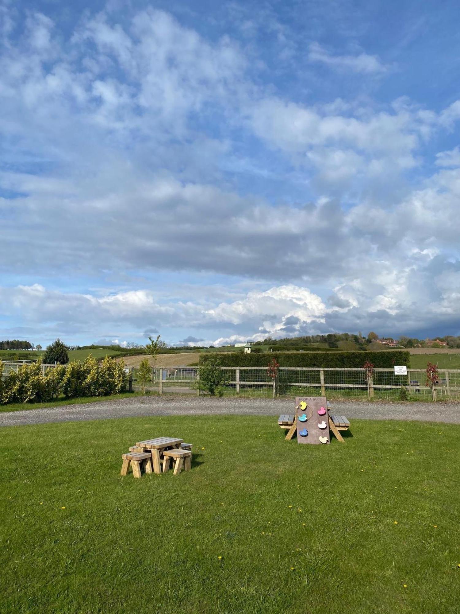 King Richard'S Luxury Lodge - Sleeps Up To 8 ,Dog Friendly ,Near Sherwood Forest At Fairview Farm In Nottingham Set In 88 Acres And Great For Groups,Family Gatherings,Corporate Events ภายนอก รูปภาพ